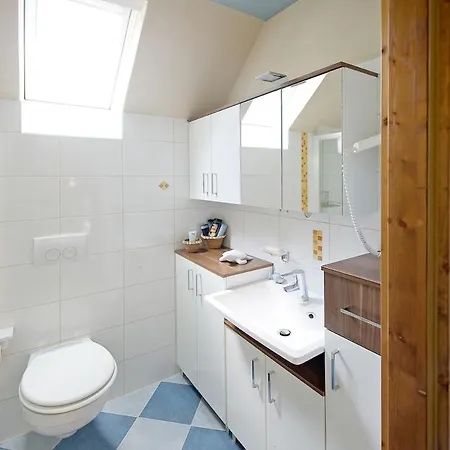 Charmantes Mit Garten, Kamin & Teich * Hirzenhain