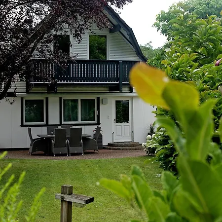 Charmantes Mit Garten, Kamin & Teich *