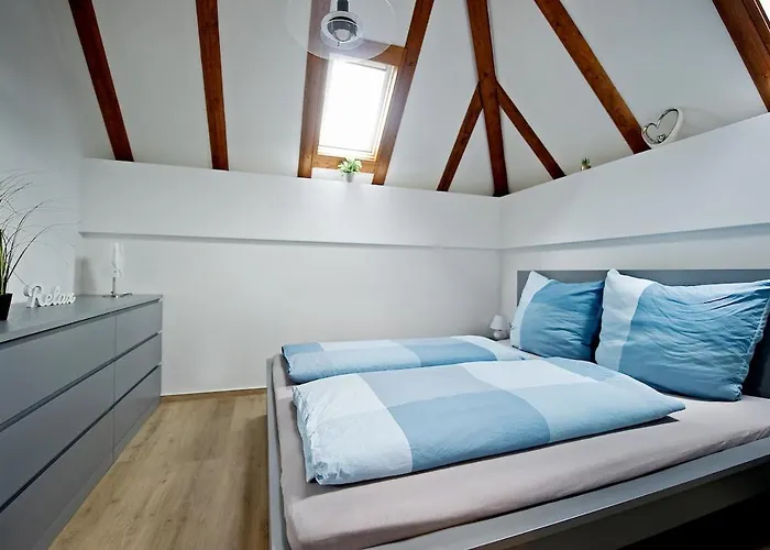 Charmantes Mit Garten, Kamin & Teich * Hirzenhain