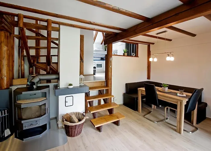 Charmantes Mit Garten, Kamin & Teich Lejlighed