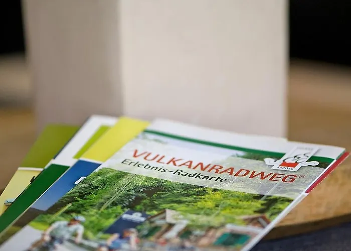 Charmantes Mit Garten, Kamin & Teich Lejlighed